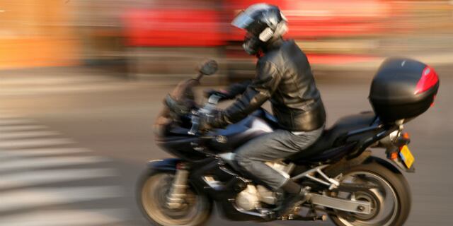 Motociclista grave tras chocar en carretera de Hormigueros