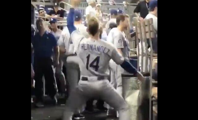 Graban a Kike Hernández bailando alocadamente