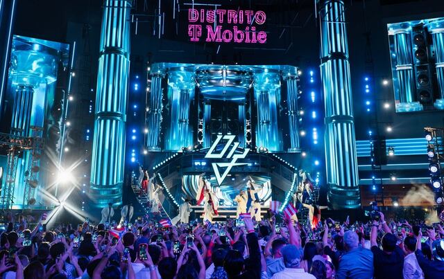 Puerto Rico celebra el Año Nuevo ante millones de televidentes desde Distrito T-Mobile