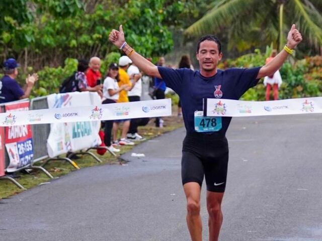 Álvaro Abreu gana cuarta edición del 10k Llanero en Toa Baja