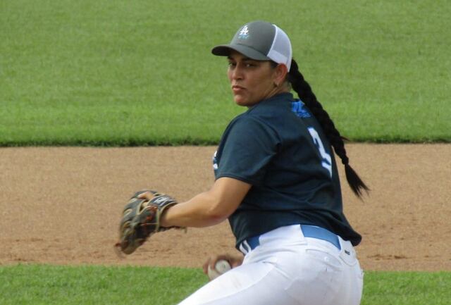 Arecibo y Las Piedras ponchan sus boletos para la semifinal del béisbol femenino