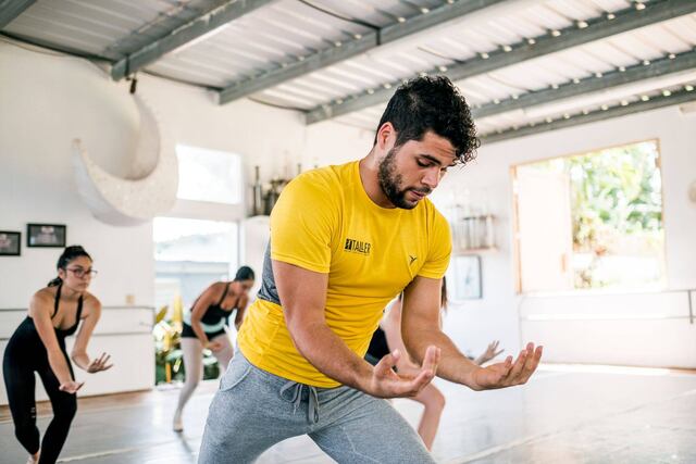 Diviértase bailando en casa