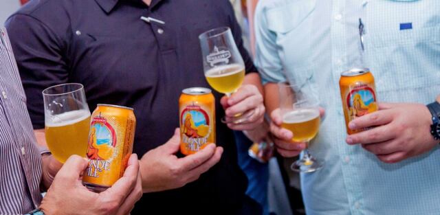Puertorriqueño crea cerveza rubia en Boquerón