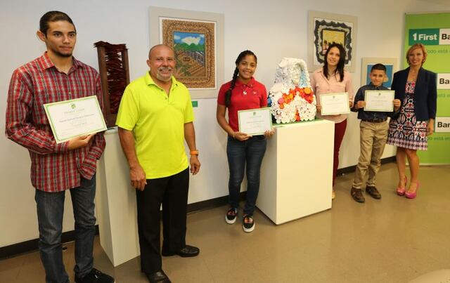 Exitoso certamen de arte con material reciclado en regiones educativas del sur