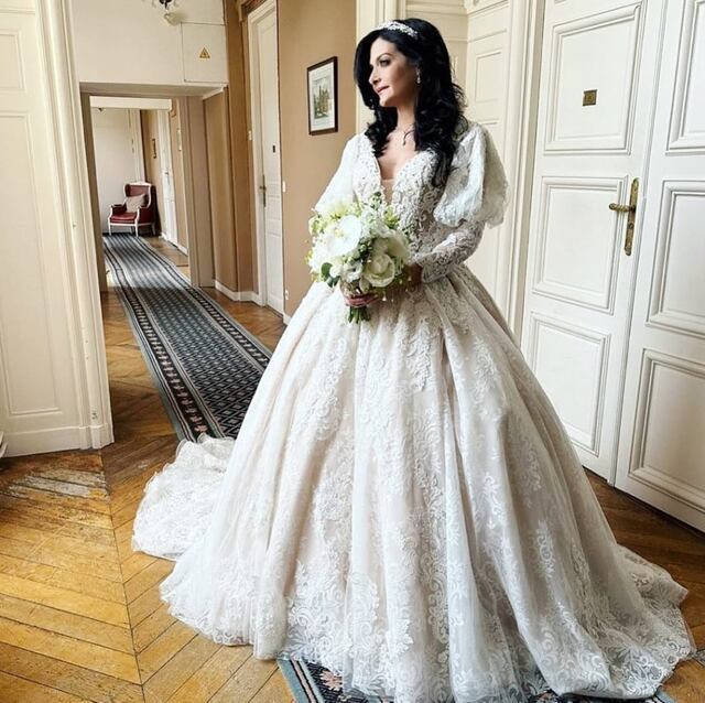 Bárbara Serrano se casa con francés en un castillo en París