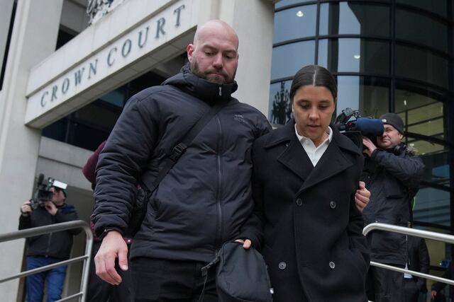 Absuelven a estrella del fútbol femenino de insulto racista a un policía británico