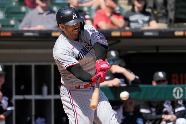 Carlos Correa conecta doble y lleva a Mellizos a triunfo sobre Padres
