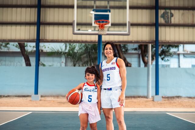 Pamela Rosado rinde homenaje a las niñas con su nueva marca oficial