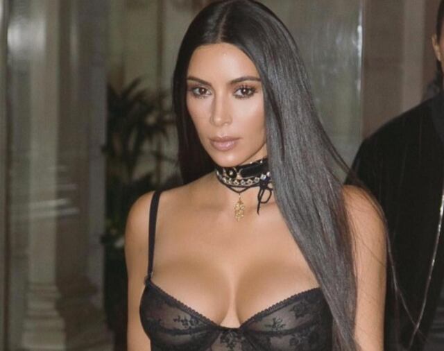 Kim Kardashian clama por ayuda a Puerto Rico