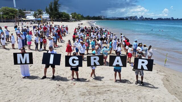 Acto solidario en Carolina exige protecciones para comunidades migrantes en Puerto Rico