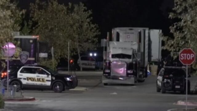 La policía encuentra 8 muertos y 20 heridos en un camión en Texas