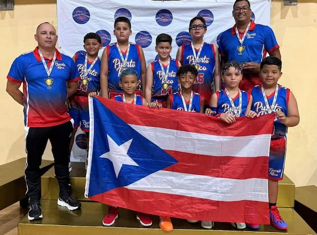 Equipo de baloncesto boricua queda campeón en torneo de República Dominicana
