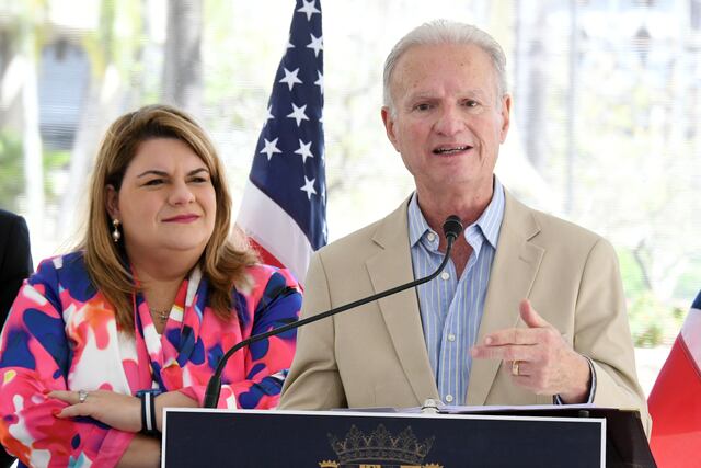 Sale subsecretario de Estado y entra esposa de alcalde de Bayamón como secretaria interina