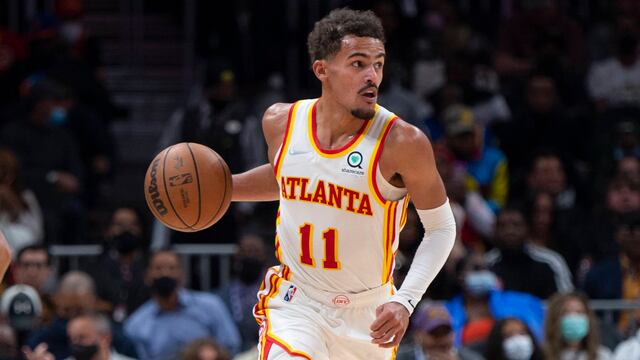 Con la mejor actuación de Young, Hawks vencen a Bucks