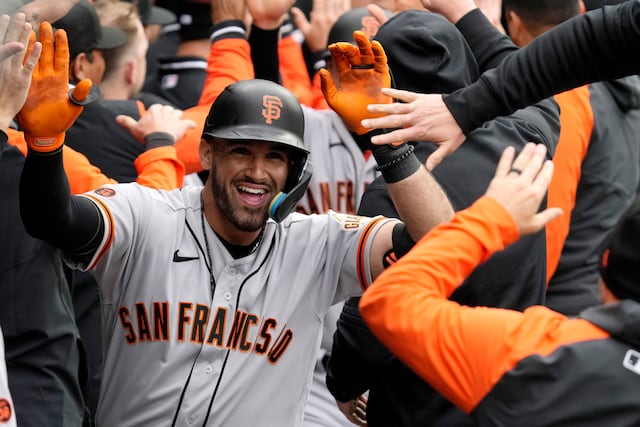 Gigantes le caen a palos a Medias Blancas y ganan 12-3