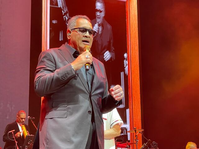 Tito Nieves celebra 50 años de trayectoria musical en el Choliseo