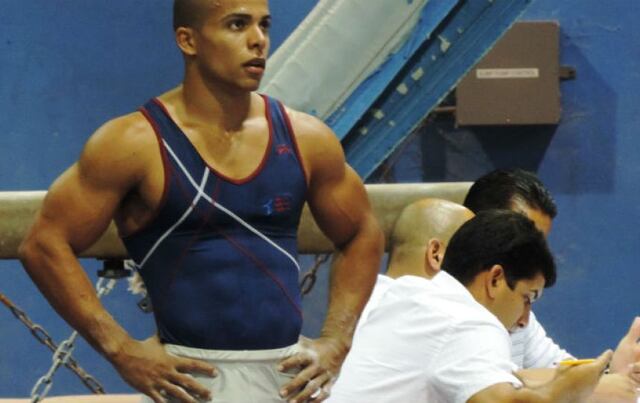 Luis Rivera se corona campeón nacional en gimnasia artística