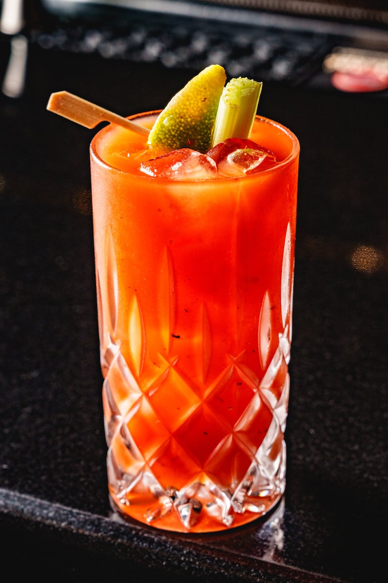 Con localidades en Guaynabo y Dorado, Bottles continúa apostando por una propuesta gastronómica diseñada para compartir en familia, reunirse con amigos o celebrar ocasiones especiales.