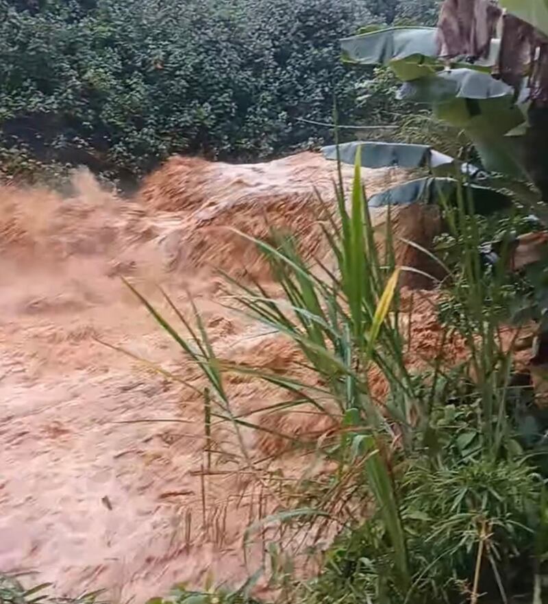 Golpe de agua en Orocovis