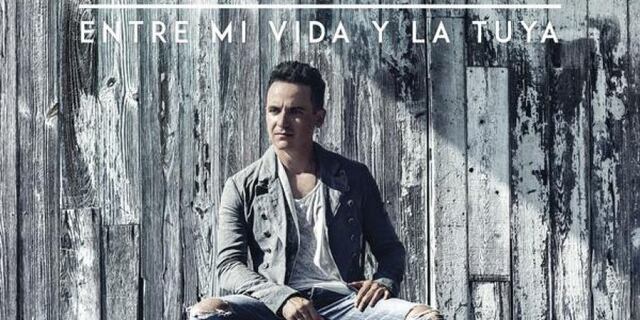 Fonseca en la cima de lista Tropical de Billboard