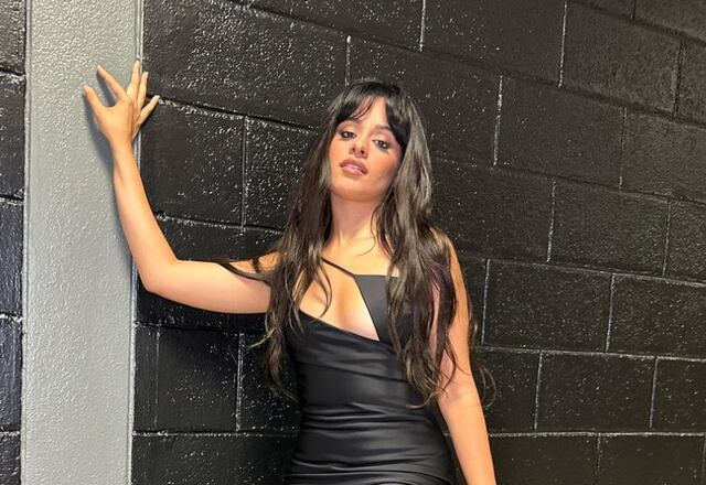Camila Cabello se molesta por comentario de animador en Premios Juventud