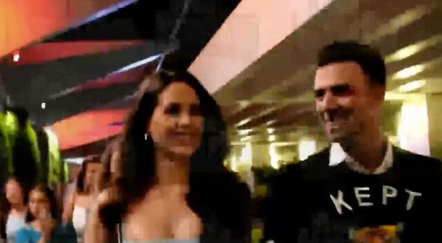 Captan agarrados de mano a Danna Hernández y Jencarlos Canela