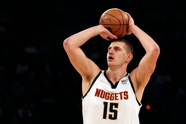 Jokic anota 32 puntos y Nuggets superan a Knicks