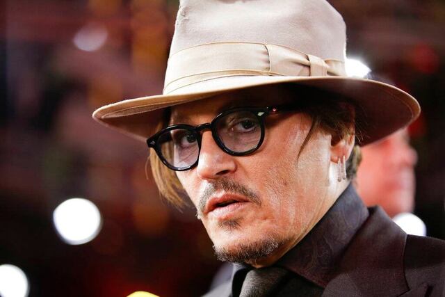Juez dice que exesposa de Depp puede atestiguar en la corte