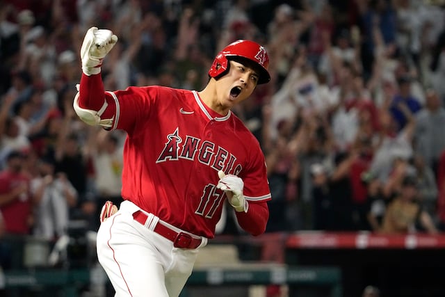 Ohtani firma con los Dodgers de Los Ángeles