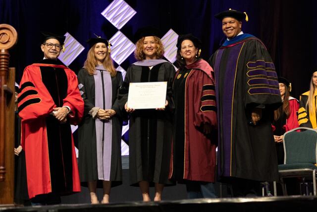 Universidad Albizu confiere doctorado Honoris Causa a Sara Rosario