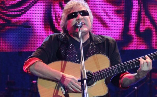 José Feliciano estremece con su voz en concierto