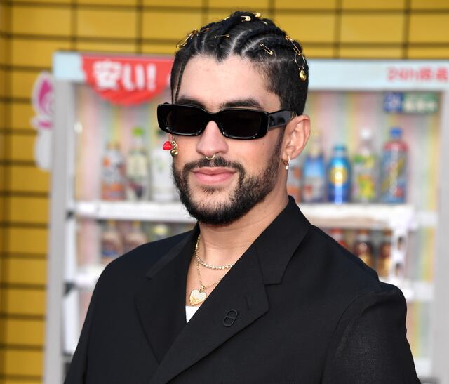Bad Bunny vuelve a arremeter contra Pierluisi