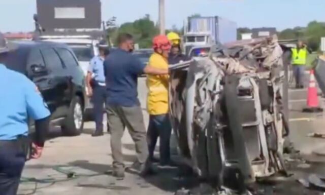 Hombre que conducía contra el tránsito muere calcinado tras chocar con otro auto en Arecibo