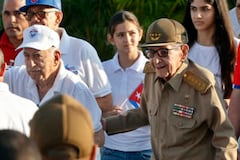 Raúl Castro participa en un acto público en Cuba tras los rumores sobre su estado de salud