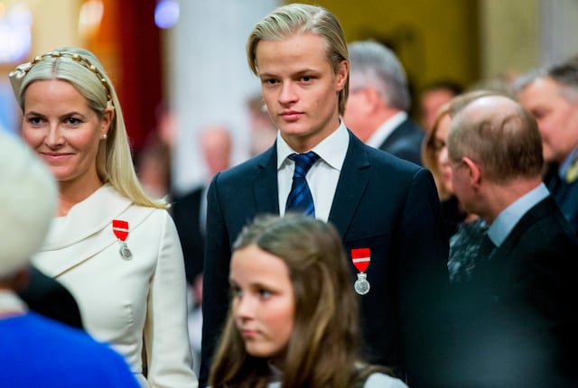 Fiscalía de Noruega pide siete años de cárcel para hijo de la princesa Mette-Marit