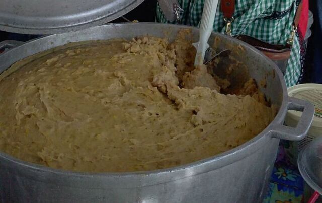 Preparan con 2,014 plátanos el mangú más grande del mundo