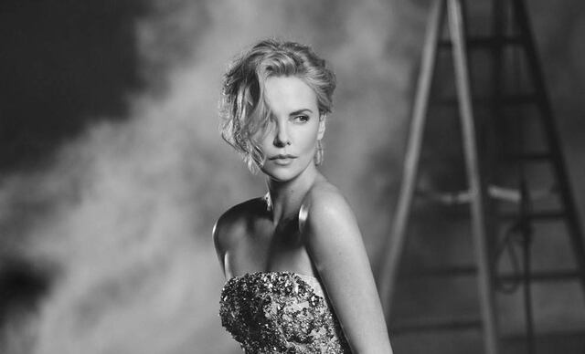 Charlize Theron revela su relación "amorosa" con dos actrices casadas