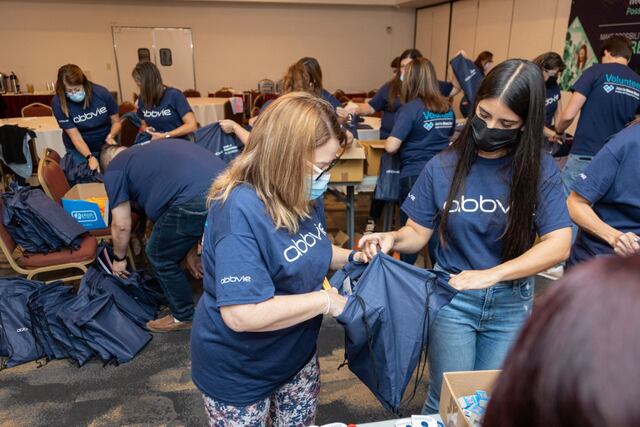 Los empleados de AbbVie de Puerto Rico ofrecen tiempo voluntario en la Semana de las Posibilidades celebrada anualmente en apoyo a diversas comunidades en la Isla