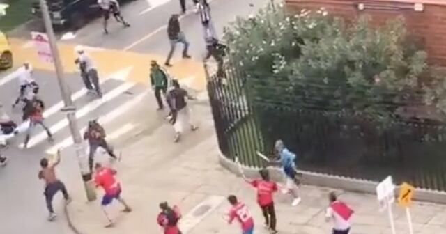 Monumental pelea con machetes ante del clásico Medellín vs Atlético Nacional