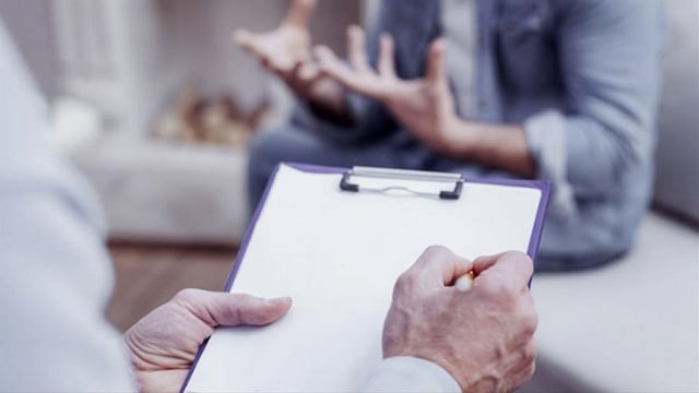 ¿Qué políticas públicas sugieren los expertos para abordar la crisis de salud mental en la isla?