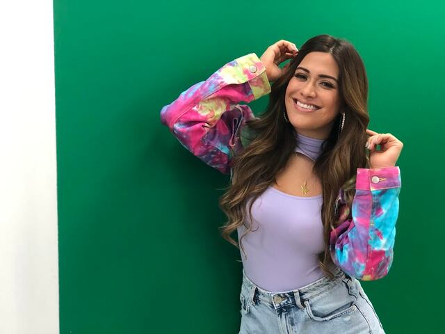 Mia Mont presenta divertida cumbia urbana