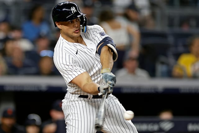 Giancarlo Stanton conecta su jonrón 400