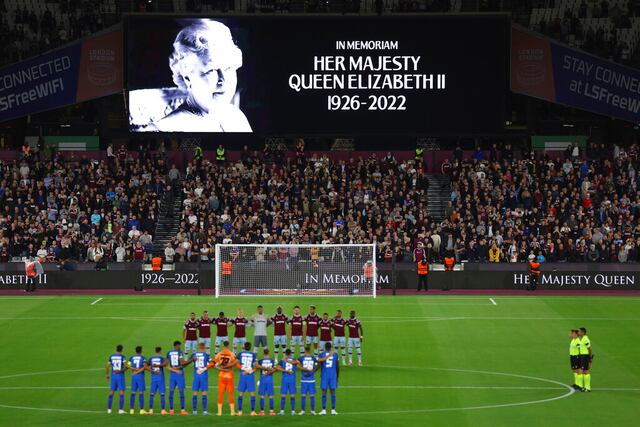 Posponen 3 duelos de la Liga Premier por funeral de la Reina