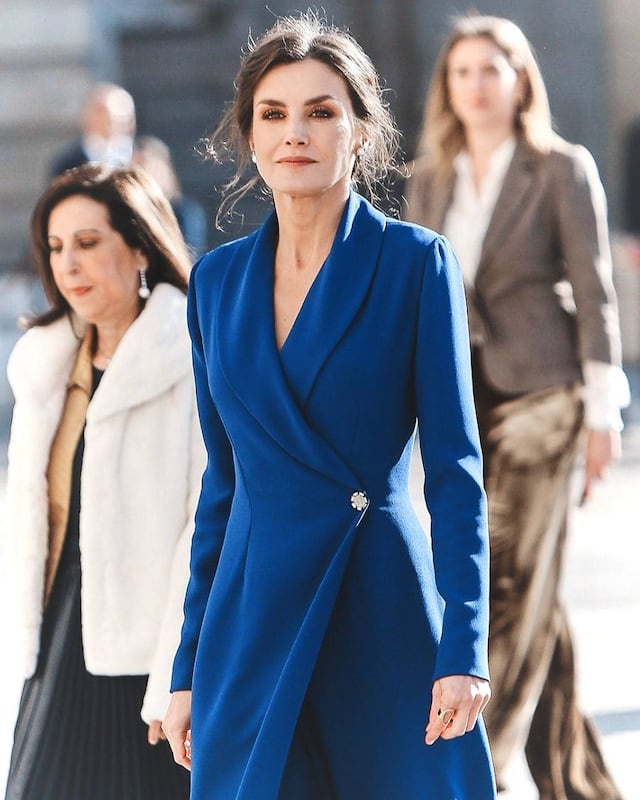 Te sorprenderá conocer cuál es el vestido más costoso del armario de la reina Letizia, firmado por Carolina Herrera