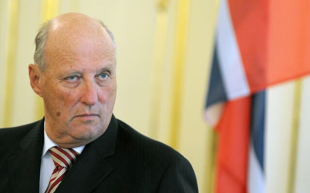 Hospitalizan al rey de Noruega por una infección y deshidratación