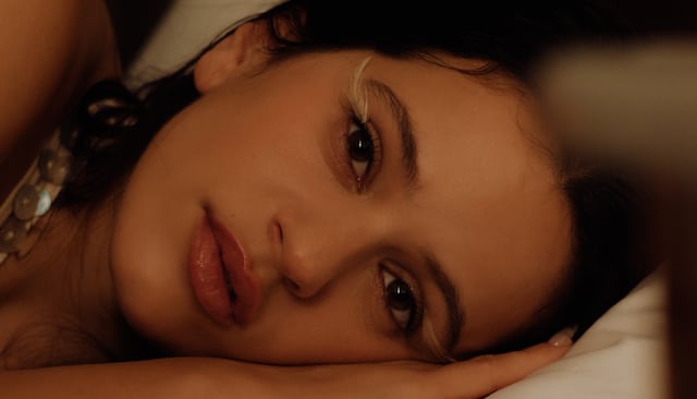 Rosalía lanza su nuevo sencillo “Berghain”