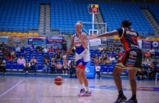 BSNF: Atenienses de Manatí se llevan el primer partido de la serie final