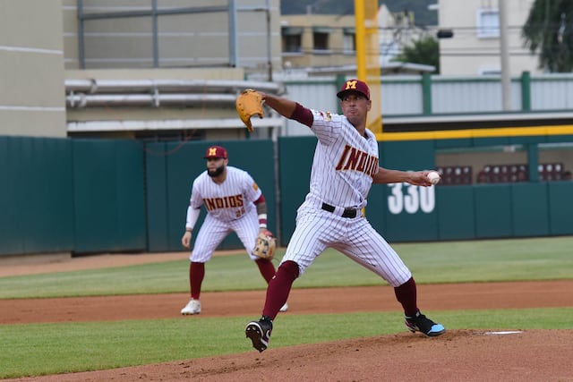 Indios dominan a los Cangrejeros en San Juan