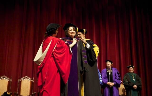 Jueza Sotomayor recibe doctorado Honoris Causa de la UPR