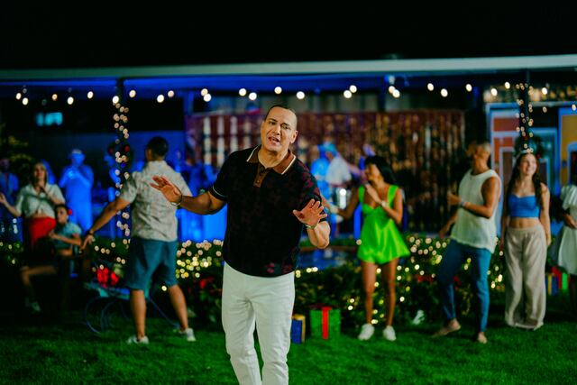 Víctor Manuelle celebra el éxito de “La Parranda es mía”